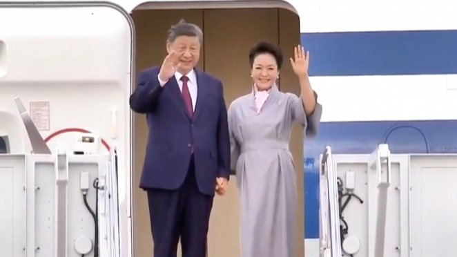 习近平抵达华盛顿现场画面