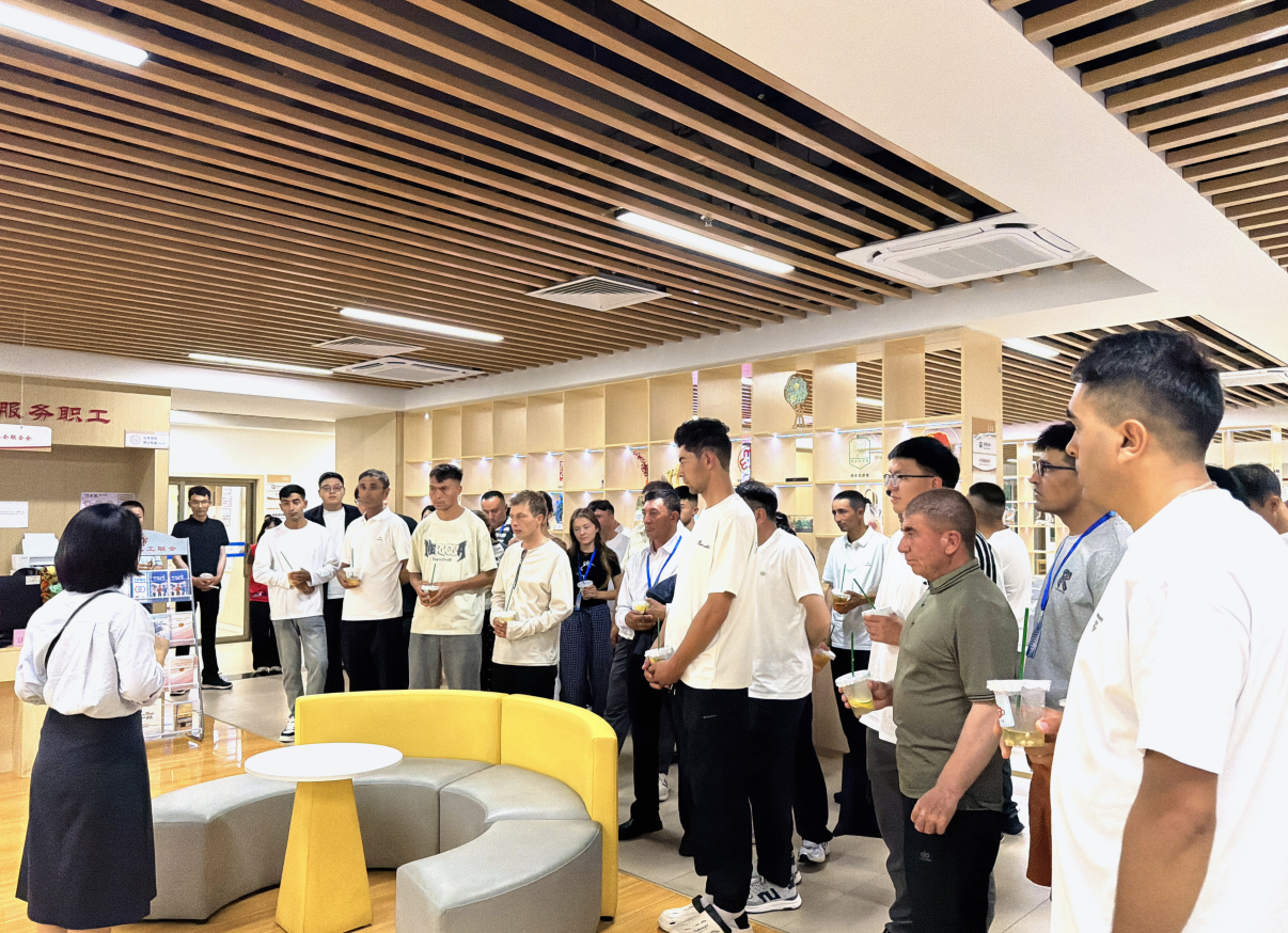 新疆“阿达西”走进西乡流塘——从帕米尔高原到南海之滨,一场基层治理的“山海对话”