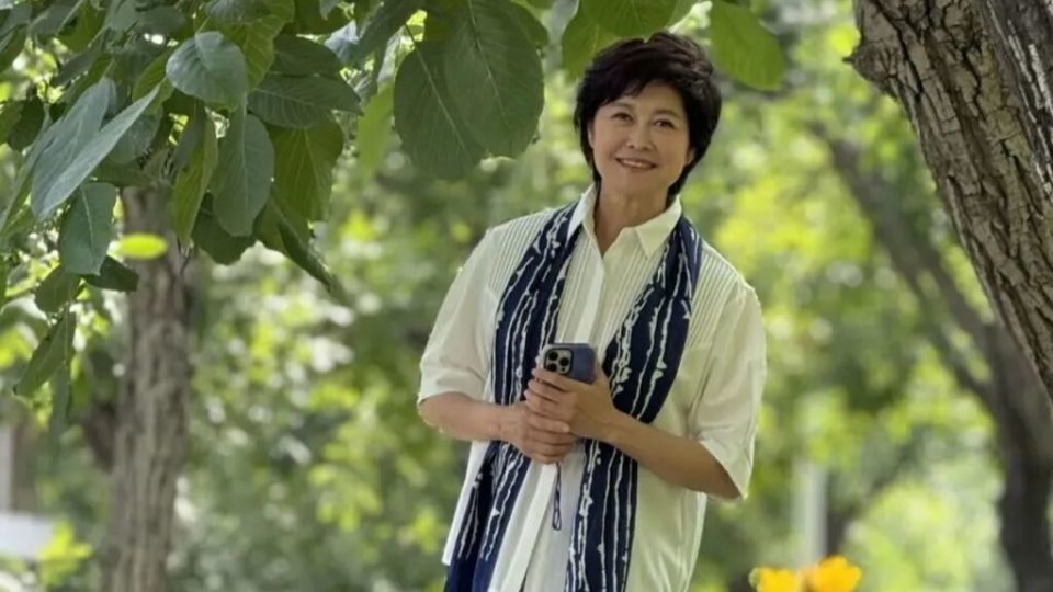 敬一丹去世后个人账号“节气”系列持续更新，网友留言：您从未走远