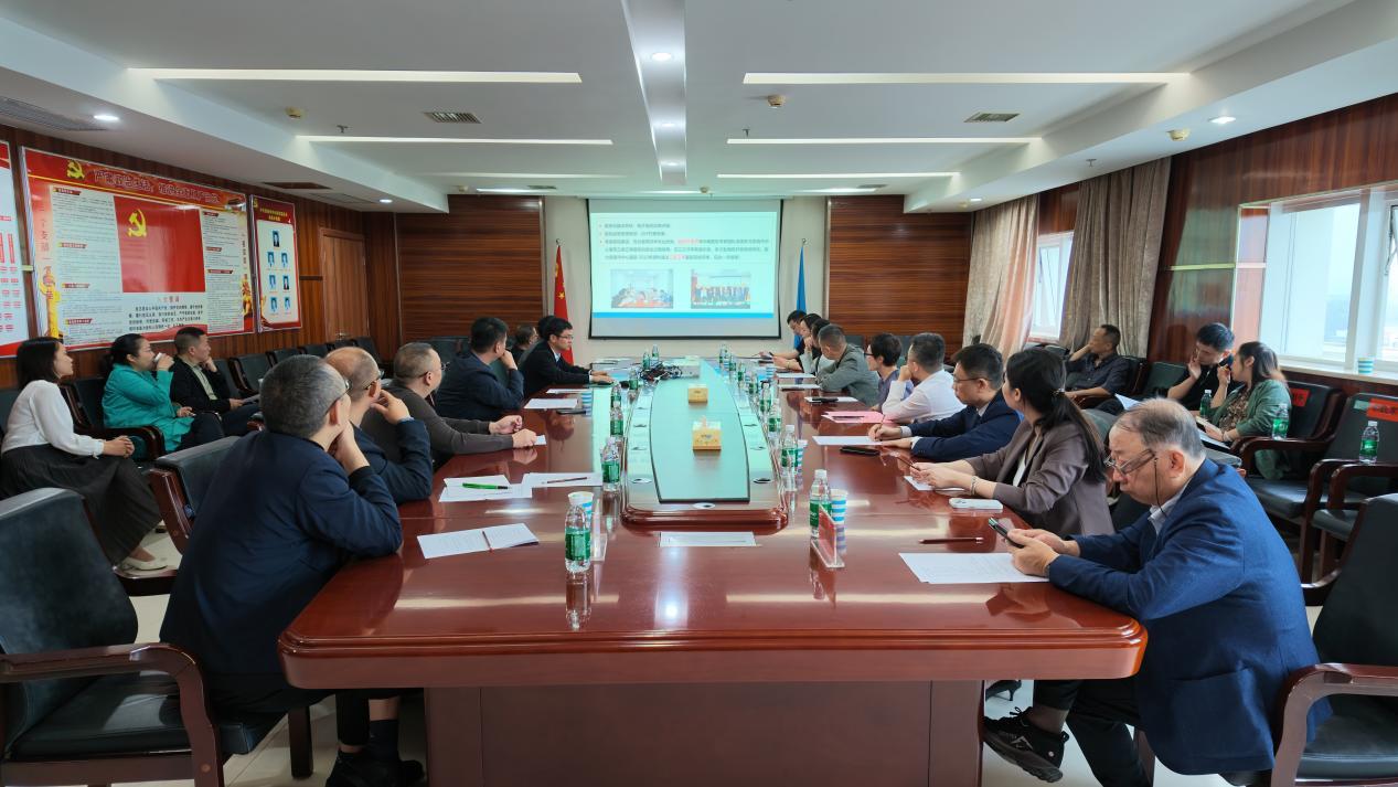 吴阶平医学基金会公益活动走进湖北省恩施市