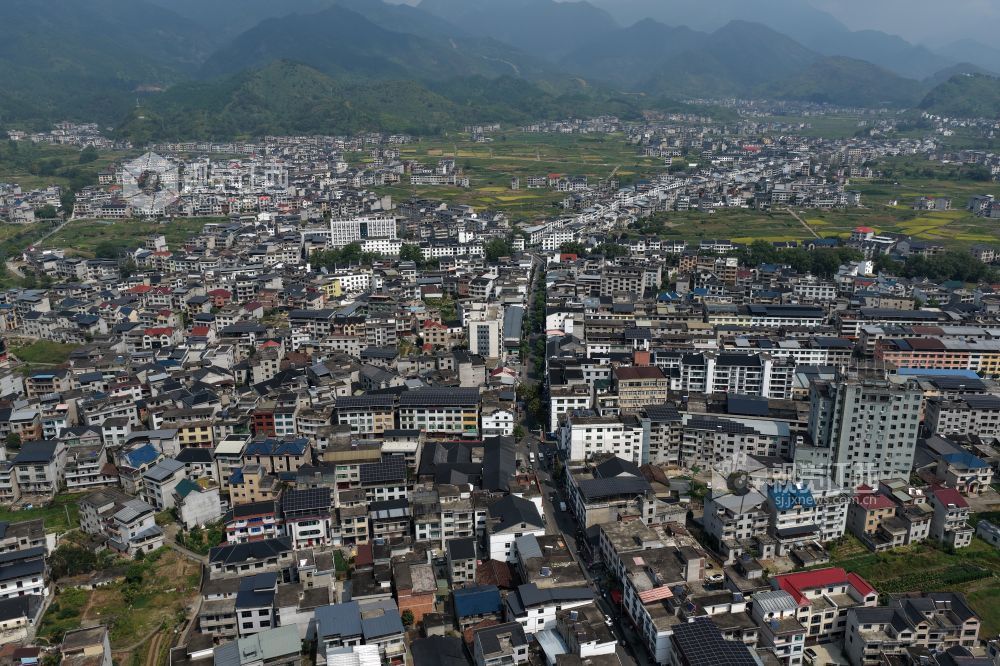 这是2026年9月21日在江西省玉山县樟村镇航拍的一组画面。