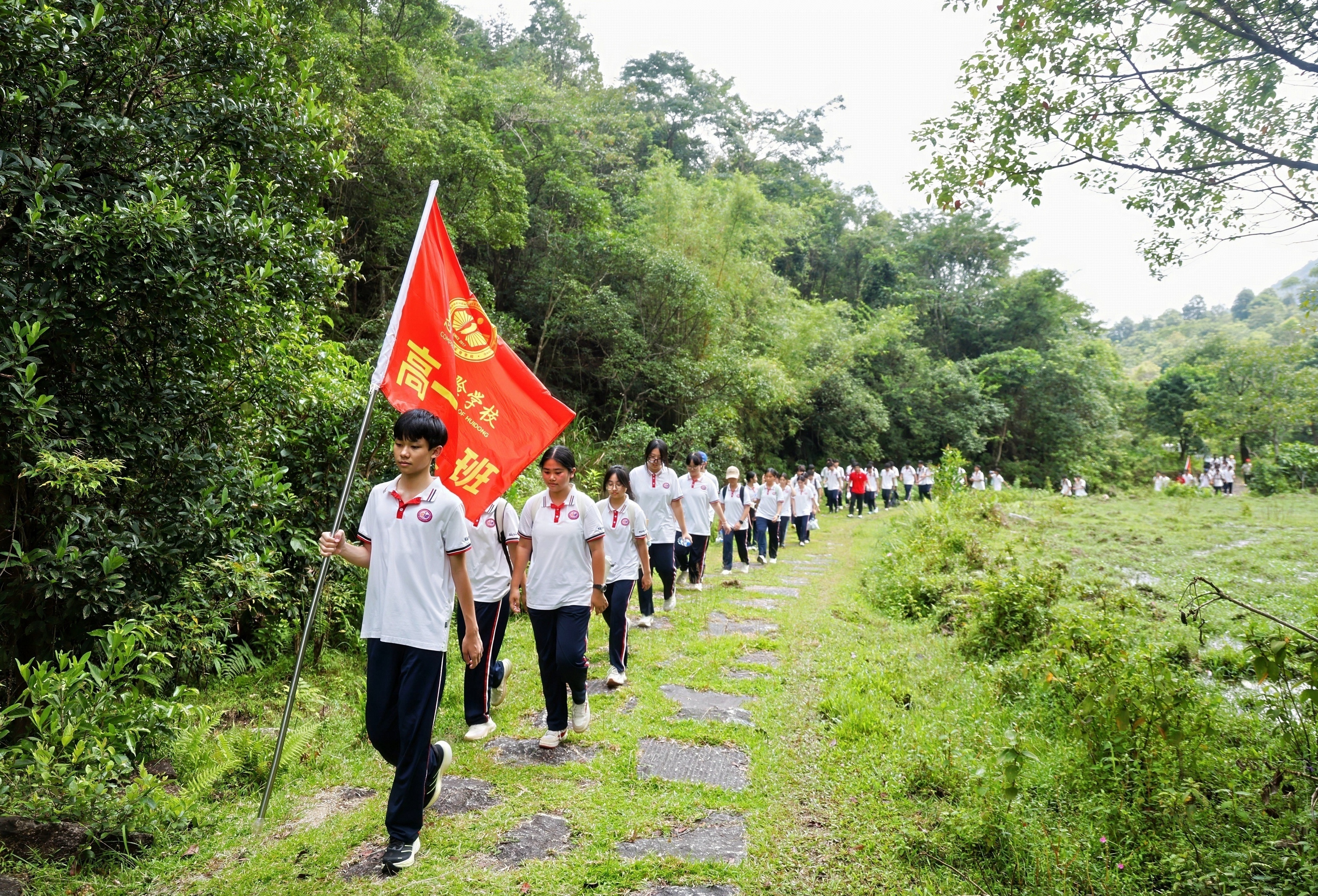 纪念长征胜利90周年，这堂“行走的思政课”够深刻！