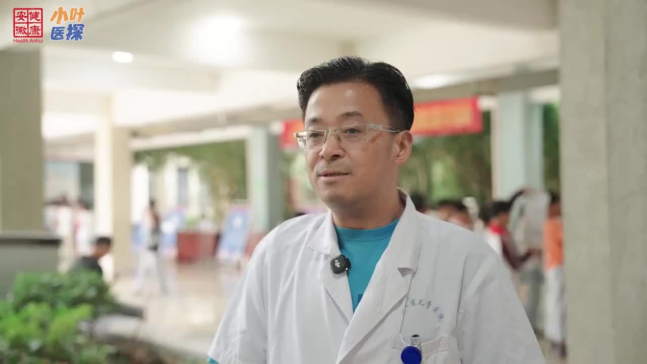 孩子的护牙“时间表” 请查收！9月20日是全国爱牙日，如何让孩子有一口健康美观的好牙是很多家长关心的大事。安徽省儿童医院（安徽省妇幼保健院）口腔科主任医师倪进兵表示，首先要做好防龋齿的工作，涂氟和窝