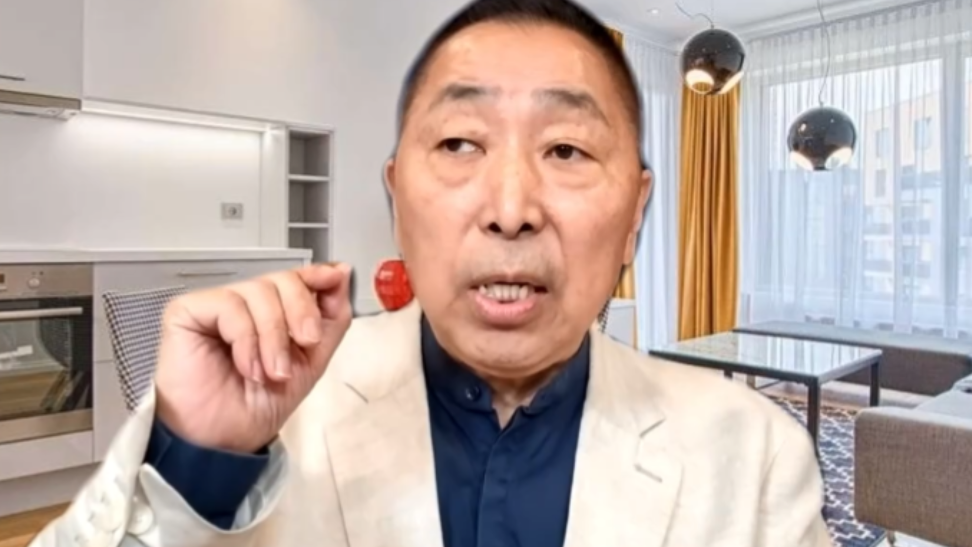唐湘龙：《交锋》是一部战略传播剧，告诉你两岸经过波波荡荡的30年后，对于最后那一刻，大家都在做准备了