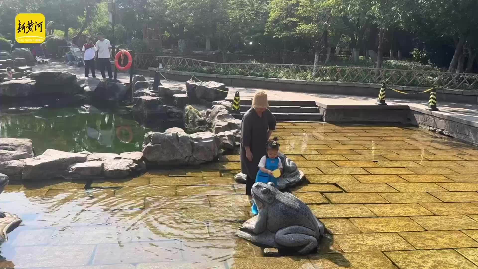 秋分遇“秋老虎”，济南五龙潭清泉送清凉