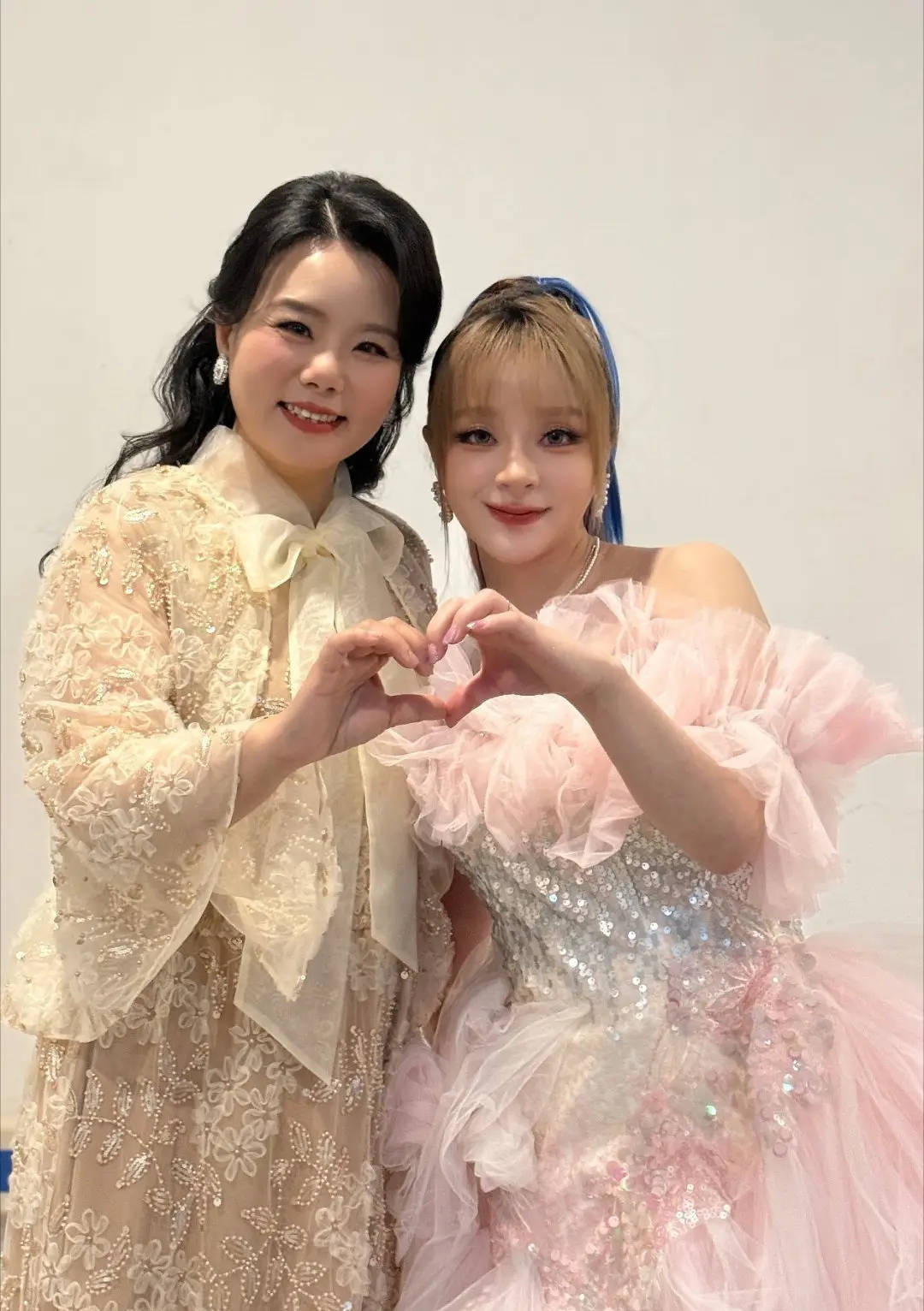 龚琳娜祝福美依礼芽：音乐滋养人心