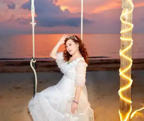 音乐人亓婕新歌《浪花上的思念》隆重上线