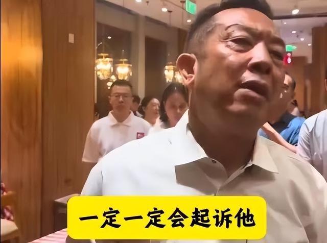 越洗越黑！钟薛高、项立刚组团为贾国龙站台后，西贝凉的更透了