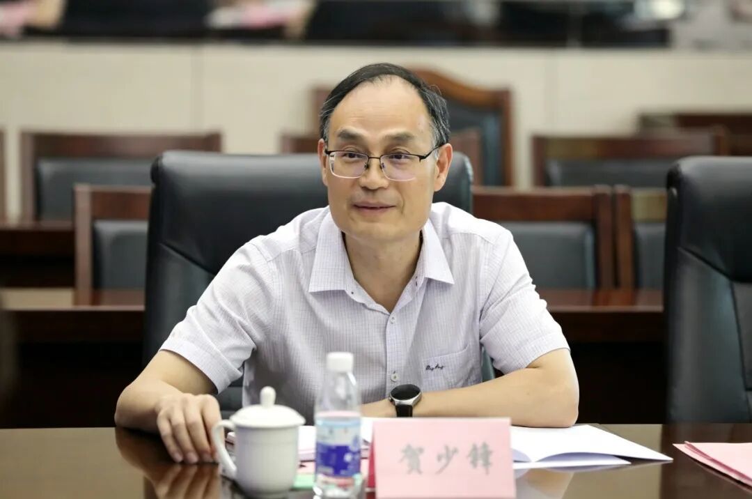 贺少锋任重庆市高级人民法院副院长