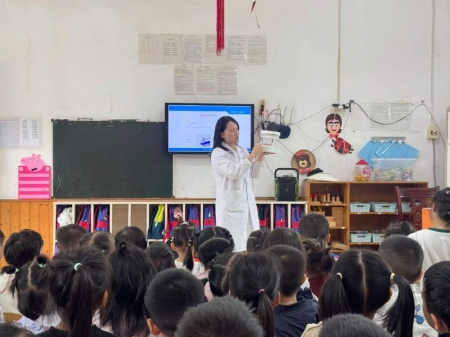 五健润童心,健康伴成长—黄材中心卫生院“五健”促进行动走进黄材镇幼儿园