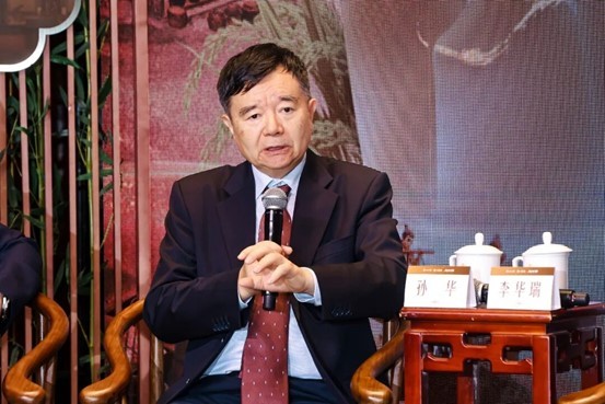 一口活窖,七百余年不息:五粮液何以成为“历史经典产业”