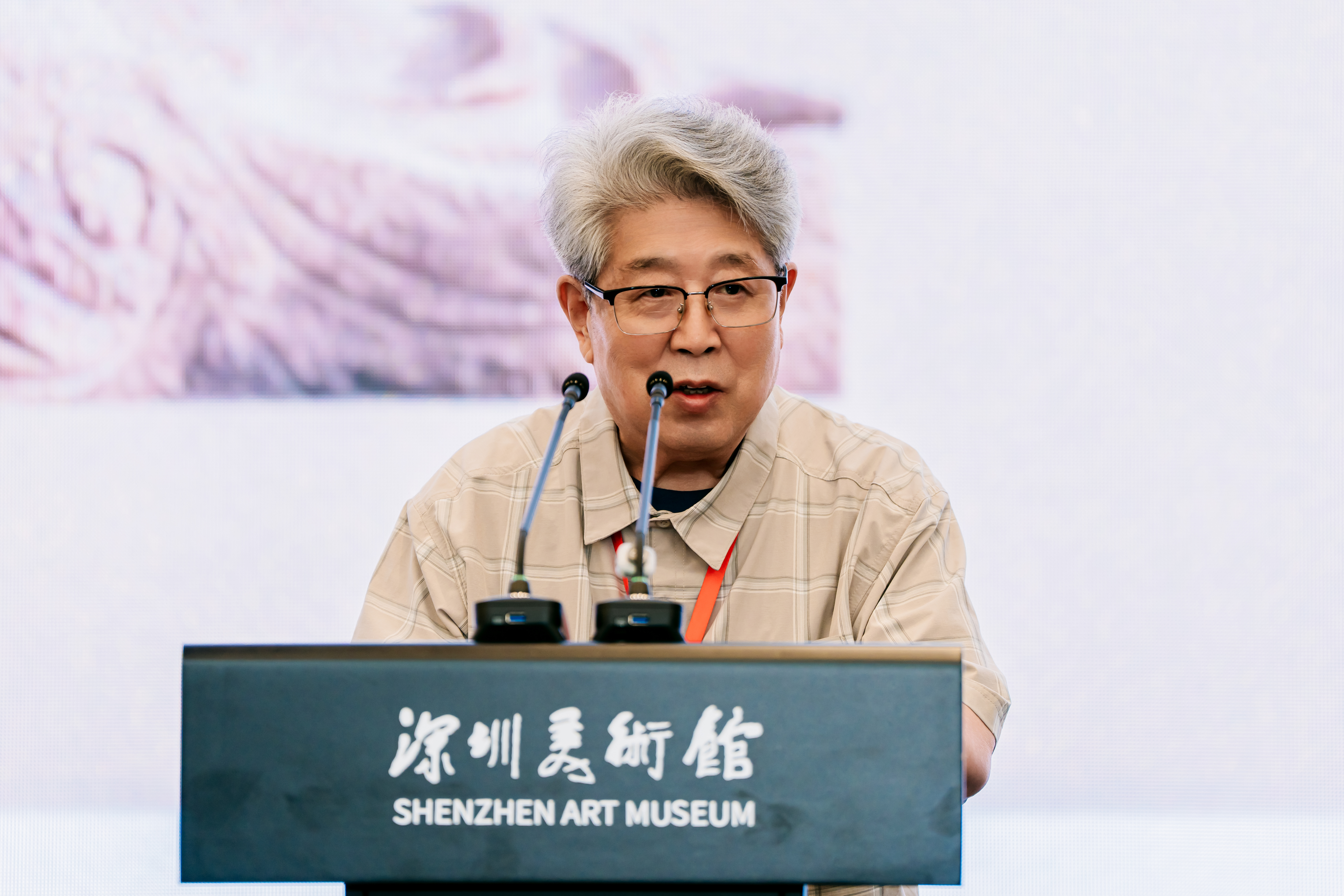 中国雕塑学会名誉会长曹春生致辞
