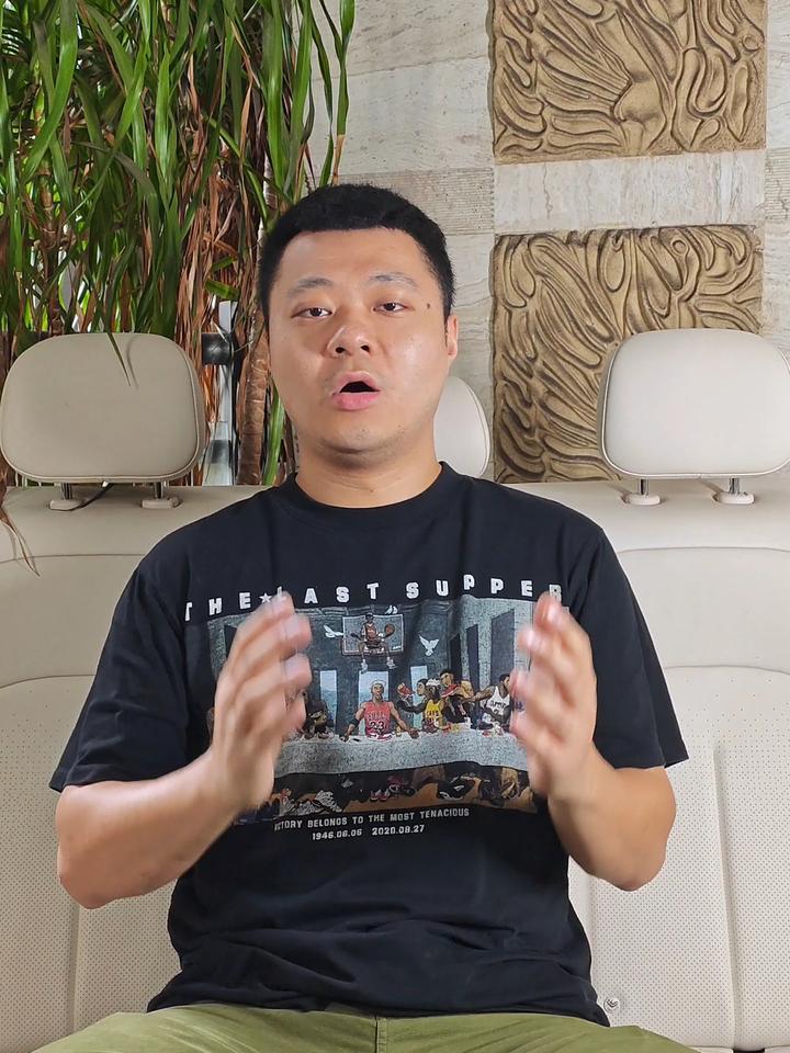 国产“大劳”来了！仰望全新轿车曝光：对开门拉风，或百万元级？