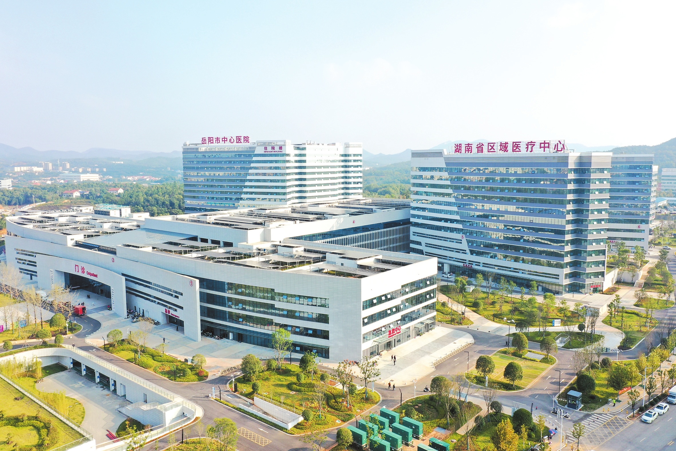 坐落于南湖新区的岳阳市中心医院新院区。