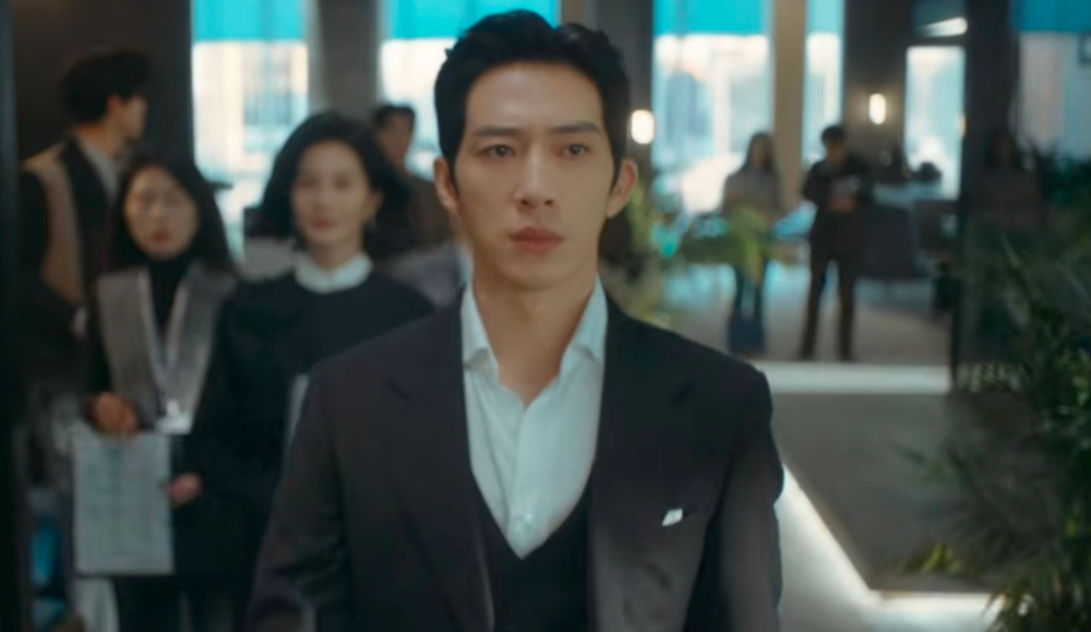 “金融男都开始穿运动鞋上班了,谁还买皮鞋啊?” “金融男都开始穿运动鞋上班了,谁还买皮鞋啊?”
