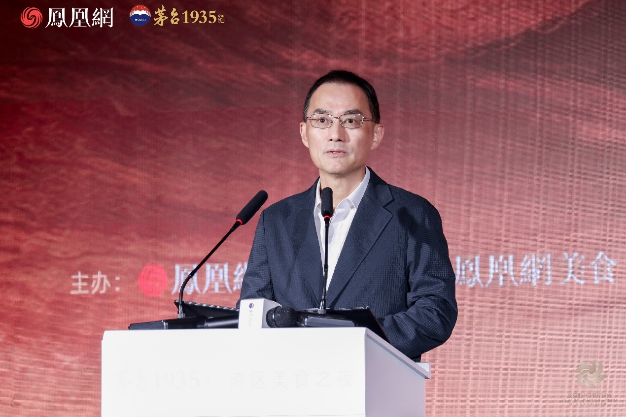 △凤凰卫视董事局主席、行政总裁,凤凰网董事长徐威