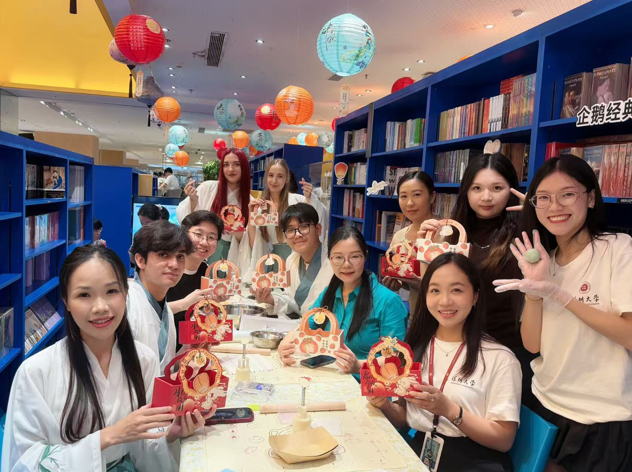 以语为桥传文脉 以诗为韵庆中秋——深耕语言美育 弘扬中华文脉 赋能国际传播