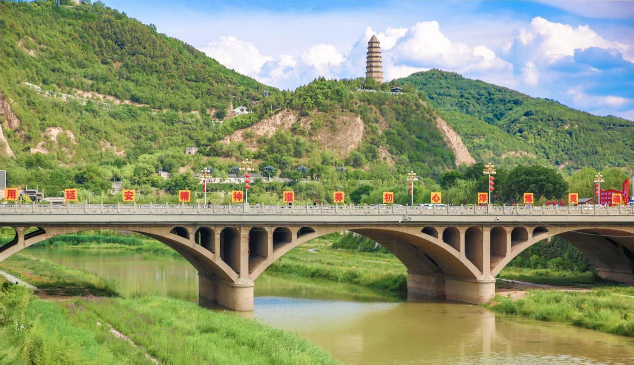 延安宝塔山(延安市文化和旅游局供图)