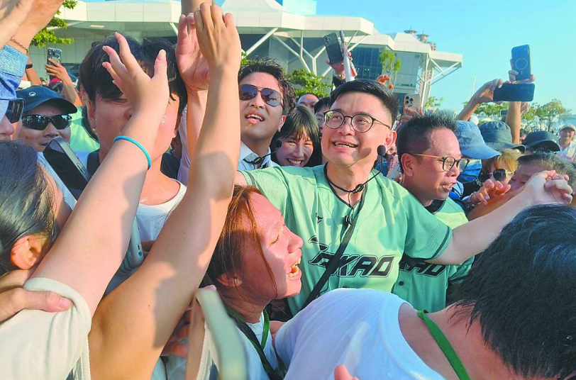 沈伯洋高雄造势来了3万人?郭正亮曝真相:赖瑞隆恐被误导