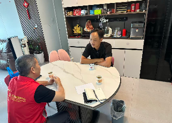 暖心走访 情暖老兵——南昌社区开展退役军人慰问活动