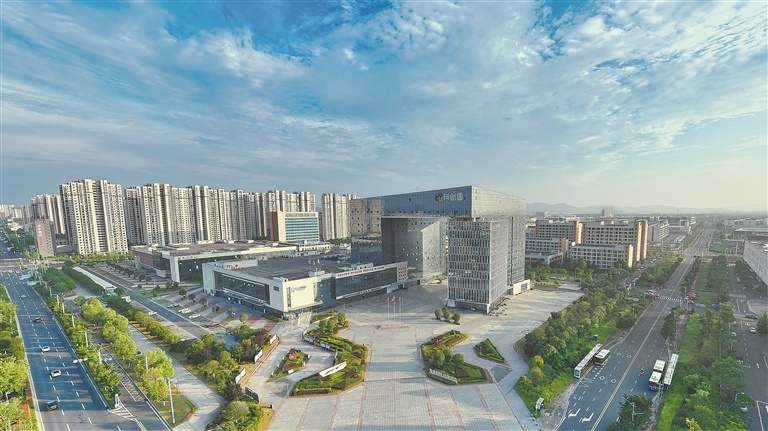 信丰县5G智慧产业园。(信丰县融媒体中心提供)