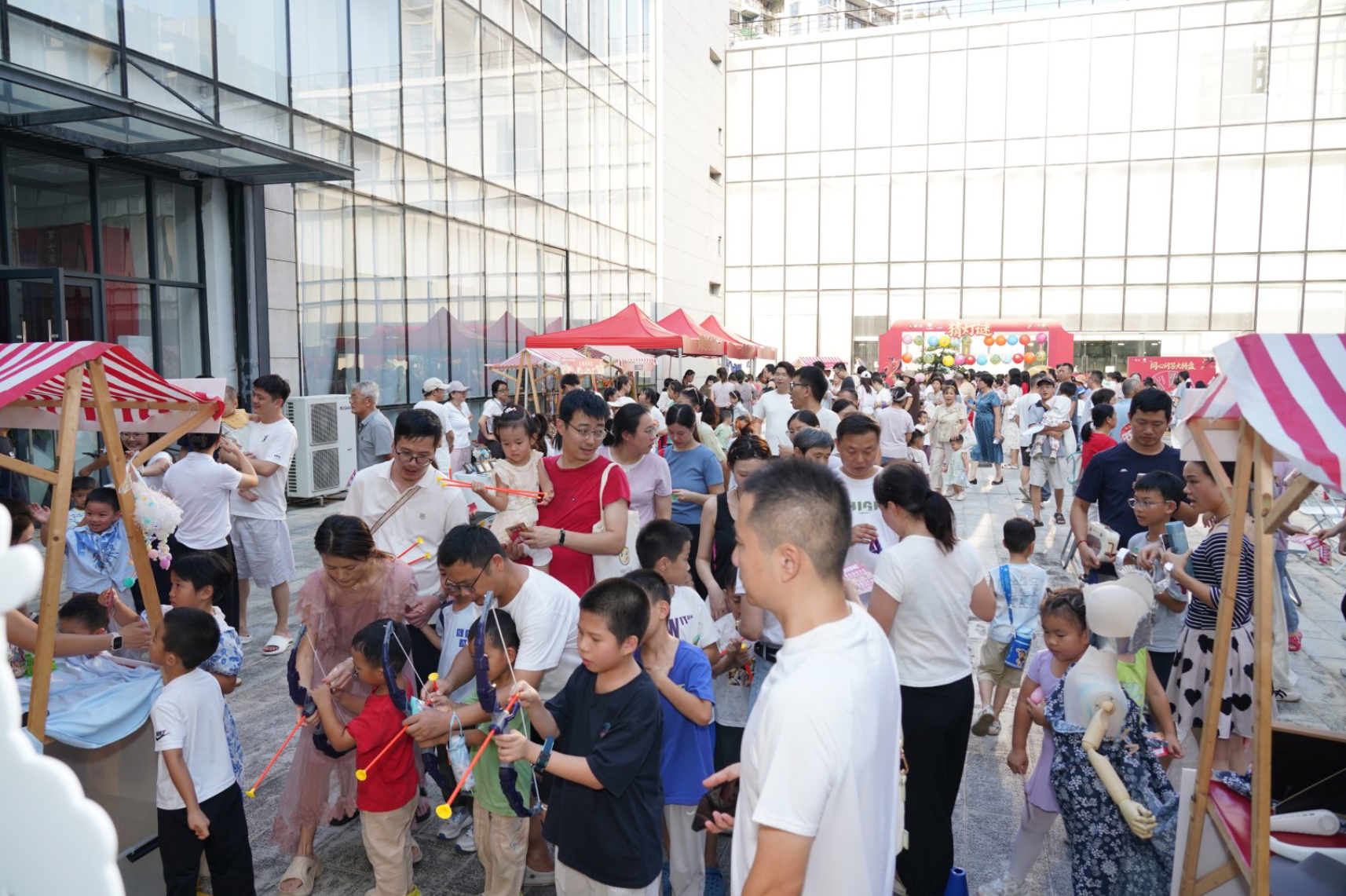 如图片无法显示,请刷新页面