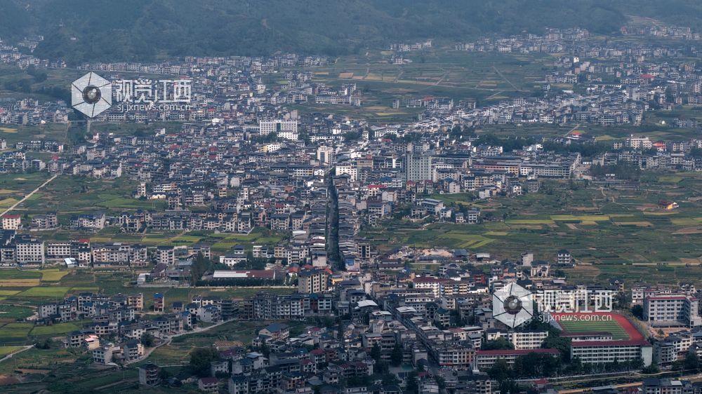 这是2026年9月21日在江西省玉山县樟村镇航拍的一组画面。