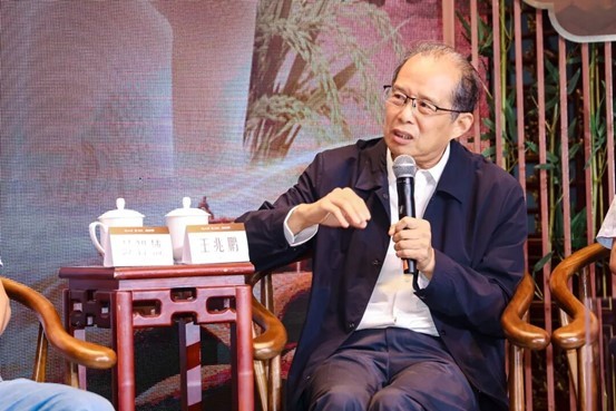 一口活窖,七百余年不息:五粮液何以成为“历史经典产业”