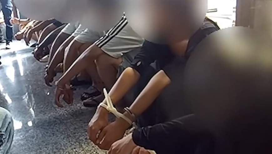 男子和“女网友”亲密裸聊，事后对方翻脸，一句话让他濒临崩溃：不给钱就发给你亲友