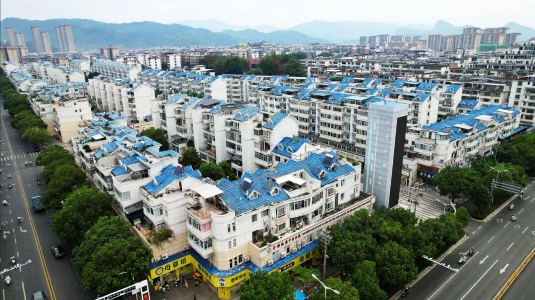 9月18日,航拍的宁都县领秀新都小区通过改造后焕然一新。记者刘青 特约记者曾嵘峰 摄