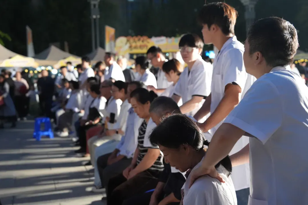 月满中秋 药香满城!陕西中医药大学附属医院2026中医药文化集市火爆出圈