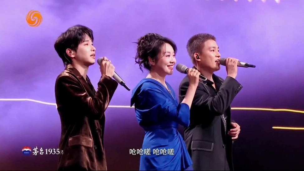 闫妮欧豪彭昱畅合唱《武林外传》片尾曲 引发回忆杀