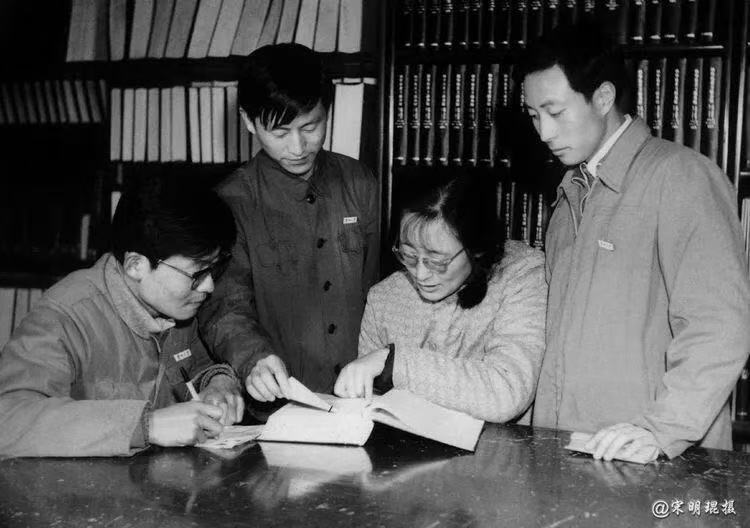 兰州大学化学系1977级第一届CGP四位同学（从左至右：王召印、倪锋、杨秉薇、吴云东）