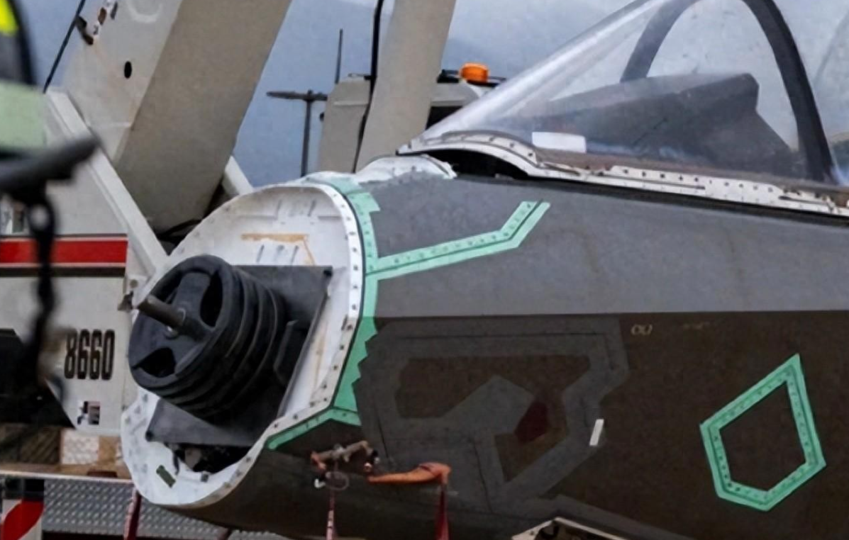 激光武器对稀土元素的依赖程度很高,而F-35“无雷达”的窘境表明,美军尚未找到有效的替代方案。