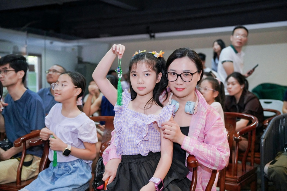 非遗新青年解锁中秋新玩法:“圆”来是你主题活动收官,古韵与青春双向奔赴