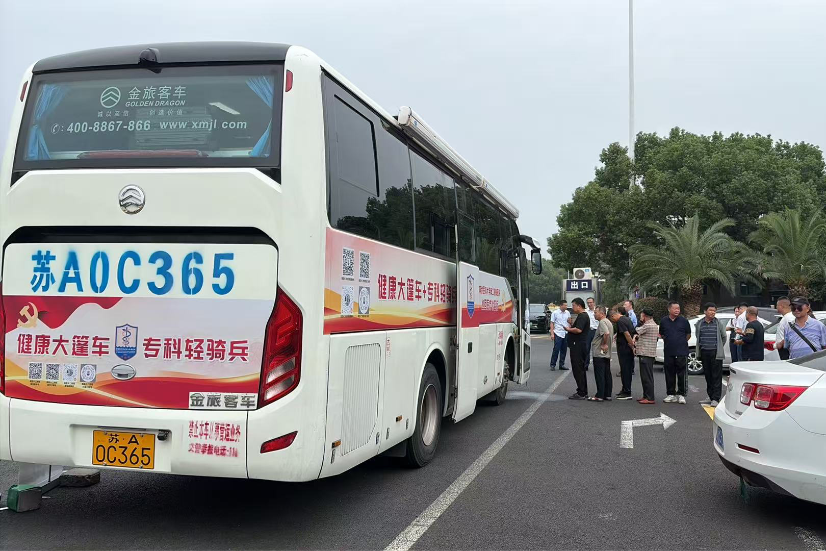 “心佑工程”团队护航“城市摆渡人”，医院开展专项义诊活动