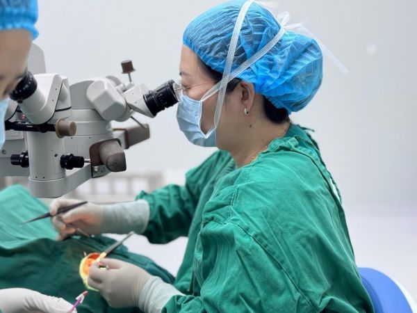 十年内斜视伴眼球震颤 南昌爱尔杨秋艳精准手术助成人斜视重建双眼视功能
