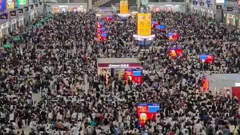 【铁路上海站今日预计发送旅客85万人次,有望刷新历史纪录】据新闻晨报