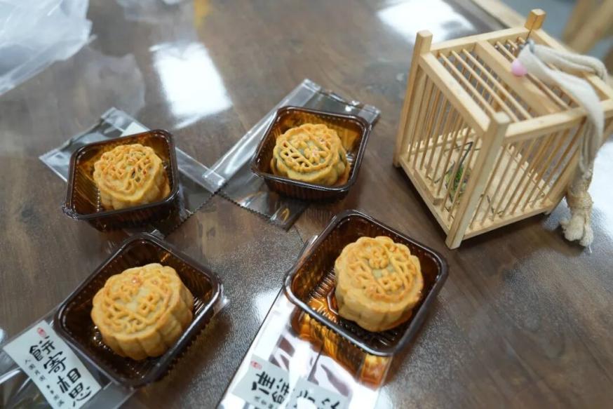 煌上煌酱卤博物馆:“手作月饼”研学香 “科普中秋”庆团圆