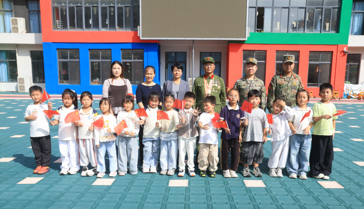 柘城县人武部走进县第二实验幼儿园开展国防教育