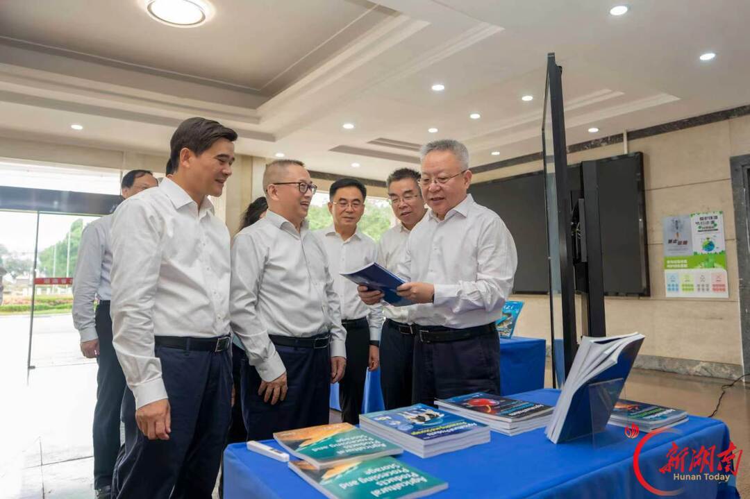 沈晓明专题调研科技期刊建设工作