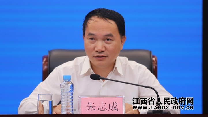 省气象局计划财务处副处长朱志成