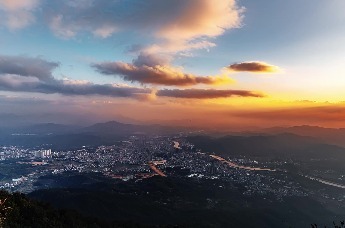 陆河火山峰