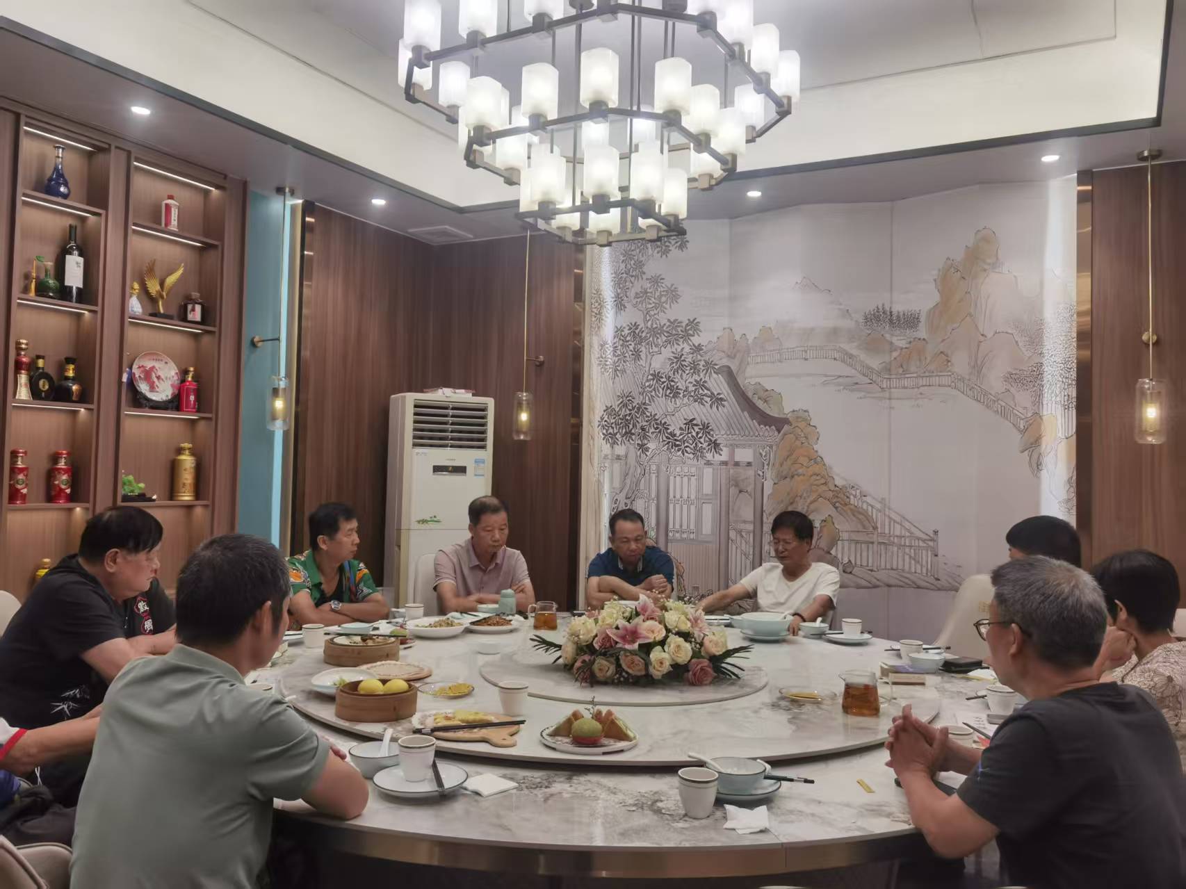 从“活档案”到文脉守护者:追忆胡东平先生的一生坚守