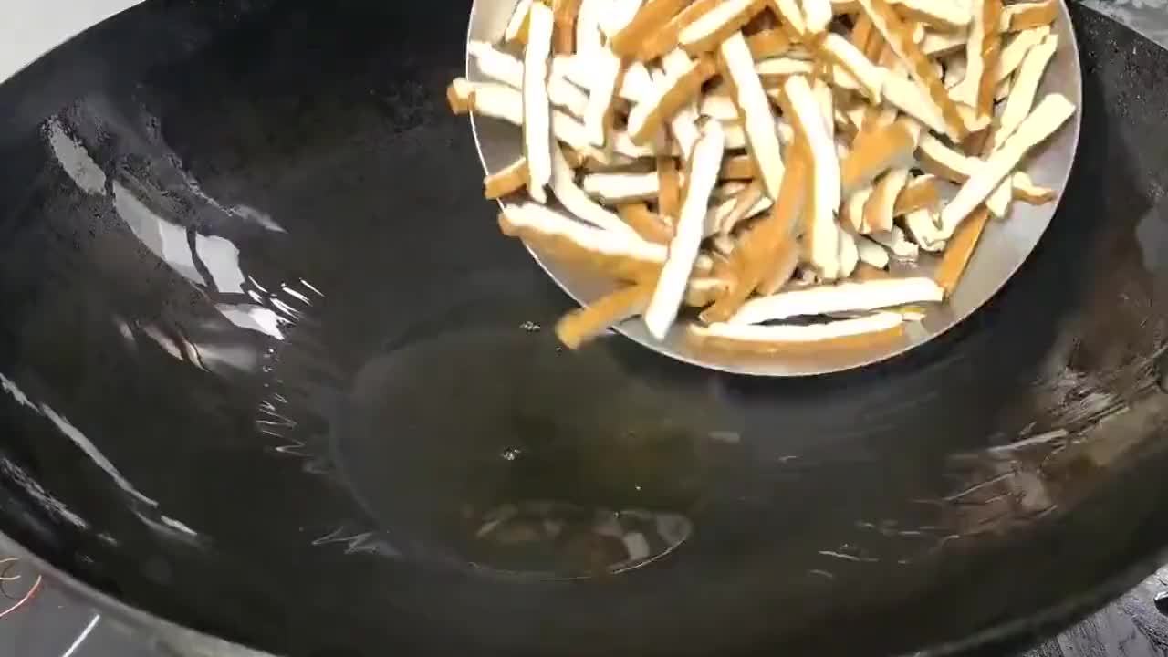 饭店炒香干的秘诀在这！鲜嫩入味超下饭