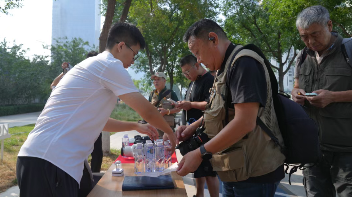 漫游城央 光影同行——第六届“国寿杯&middot;乐拍CBD”都市漫游Citywalk活动举办