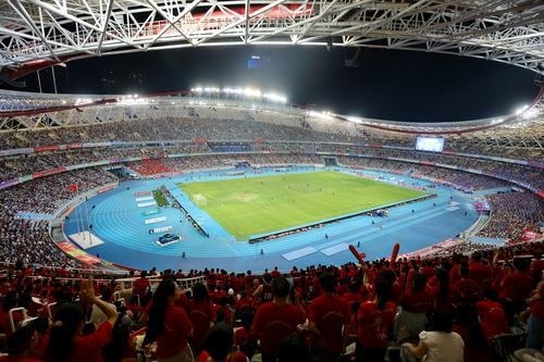 9月26日晚,2026赣超冠亚军决赛在南昌国际体育中心举行。江西日报全媒体记者 李 征摄