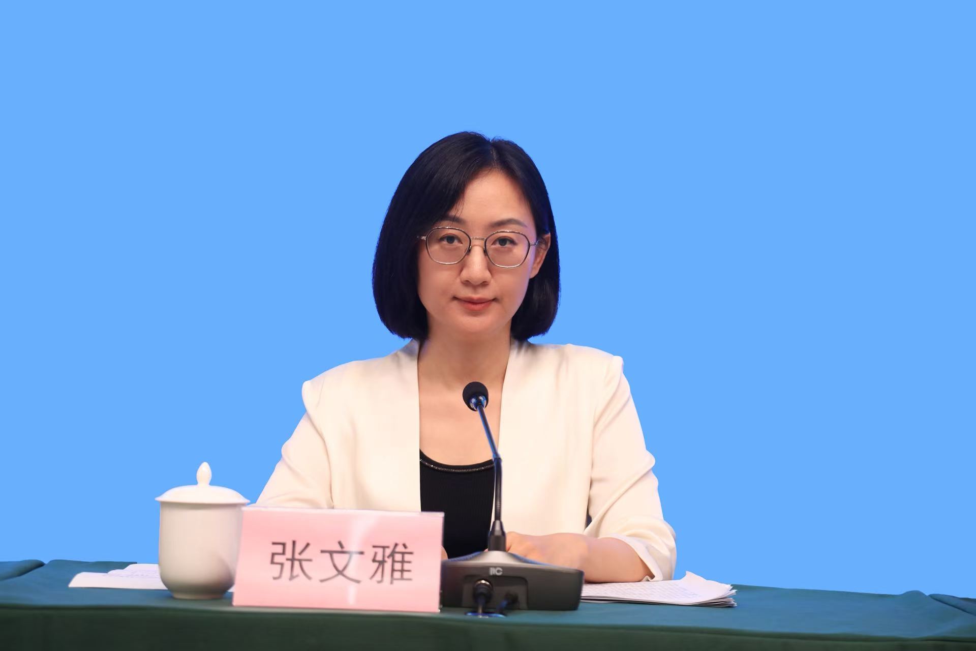 珠海市商务局副局长张文雅
