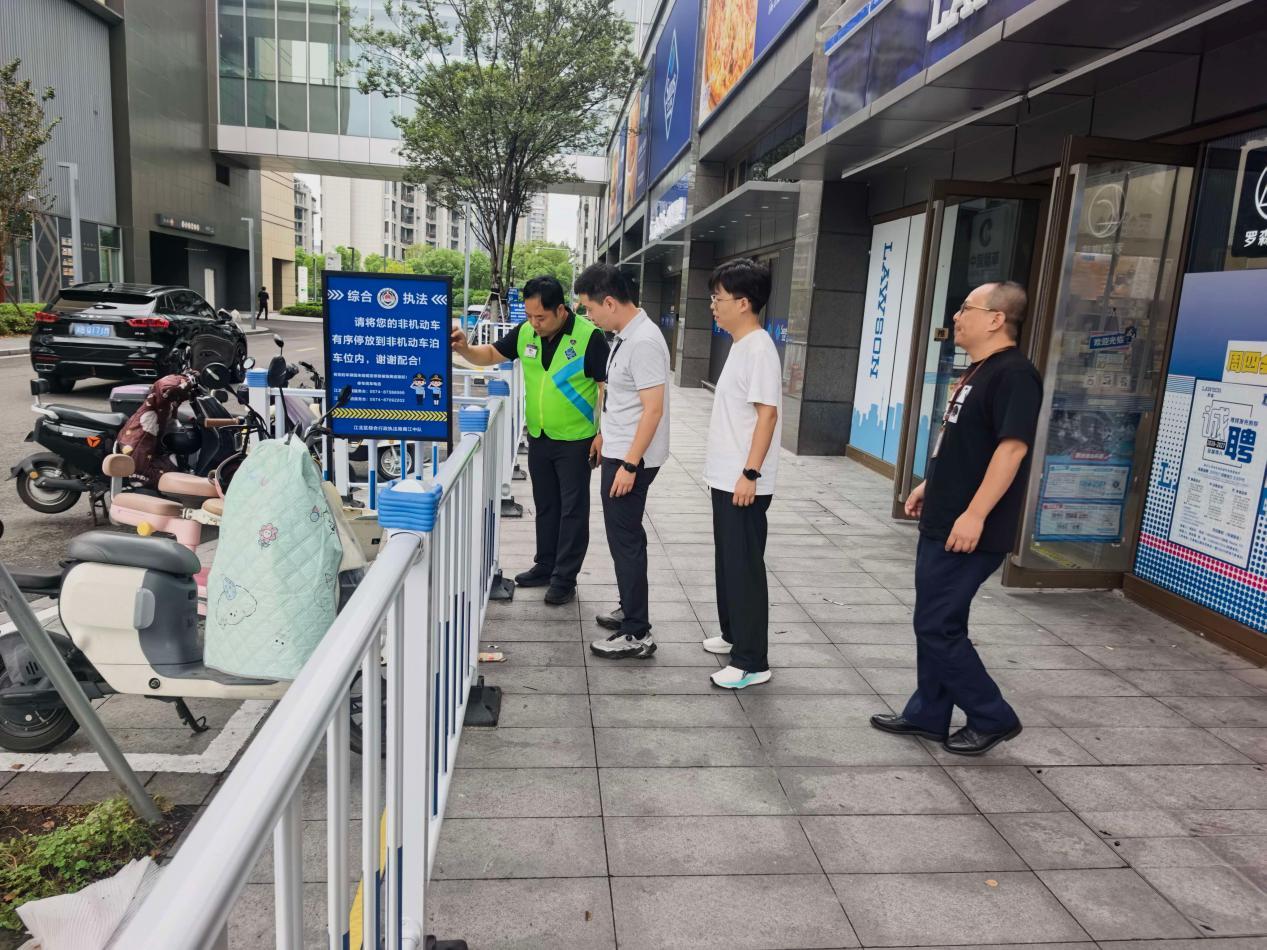 节前“一堂课” 护航国庆商圈消费市场平稳有序