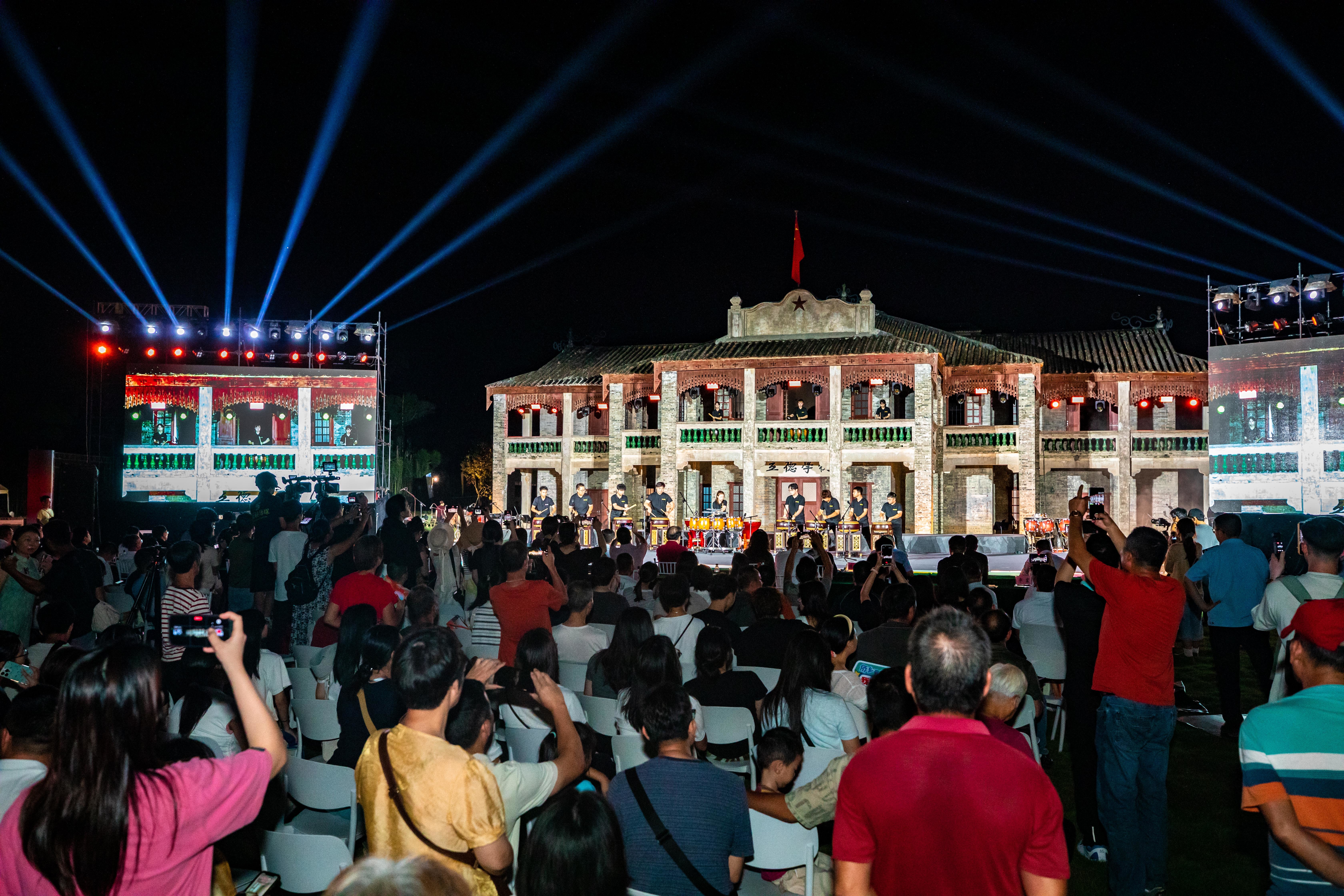 音乐会现场 陈杰滨 摄